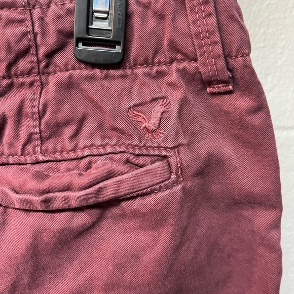 American Eagle Outfitters Men's Dark Maroon Flat Front Shorts. 33 - Picture 3 of 5